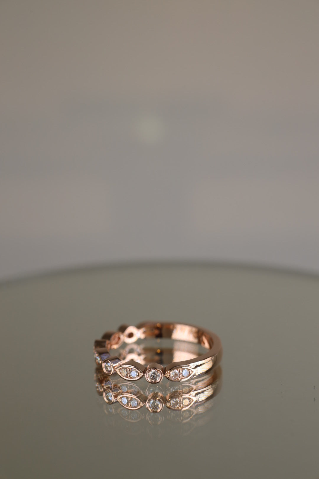 Rose gold art deco round brilliant diamond ring